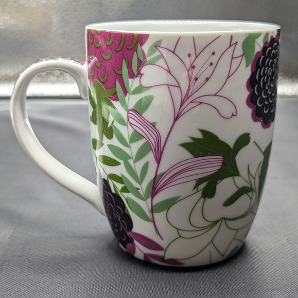 Pier 1 true Friends Are Hard To Find Floral Porcelain Coffee Mug - Picture 3 of 10